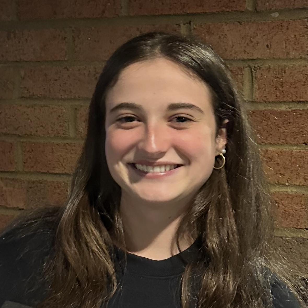 EmmaCarew's Profile Photo