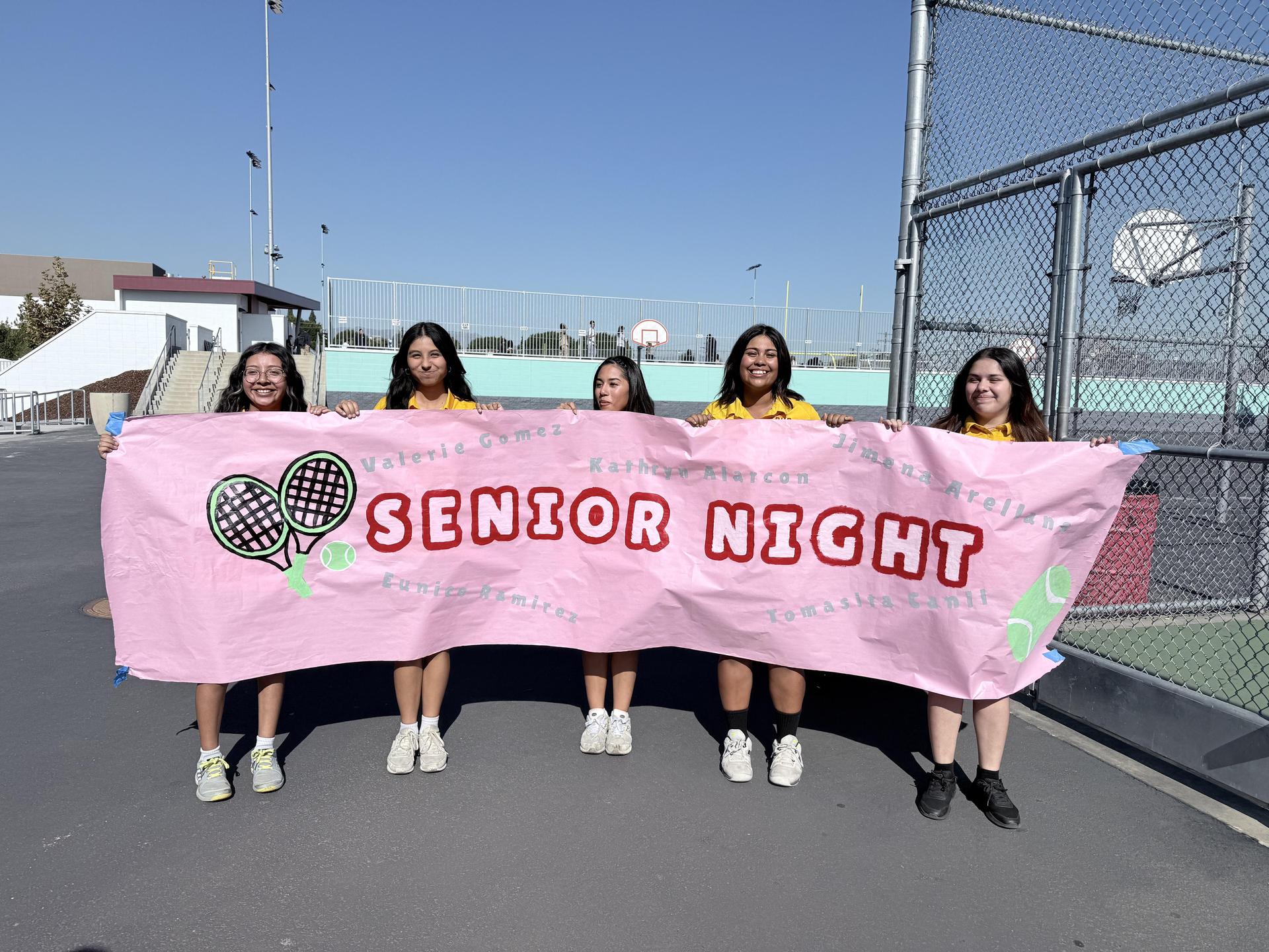 Girls Tennis