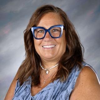 MaryEllenMedeiros's Profile Photo