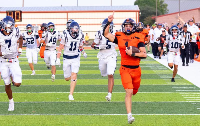 Football Connor Crisp