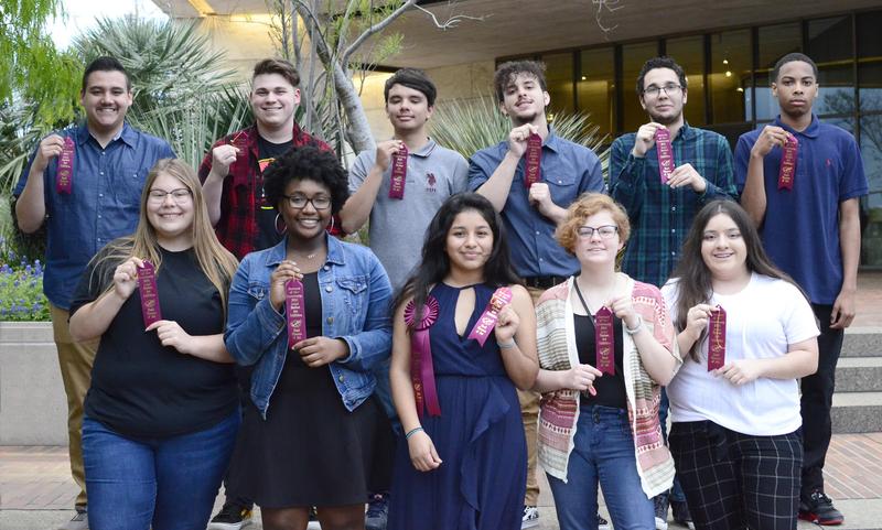 WOSH Students work at Stark Museum Exhibit
