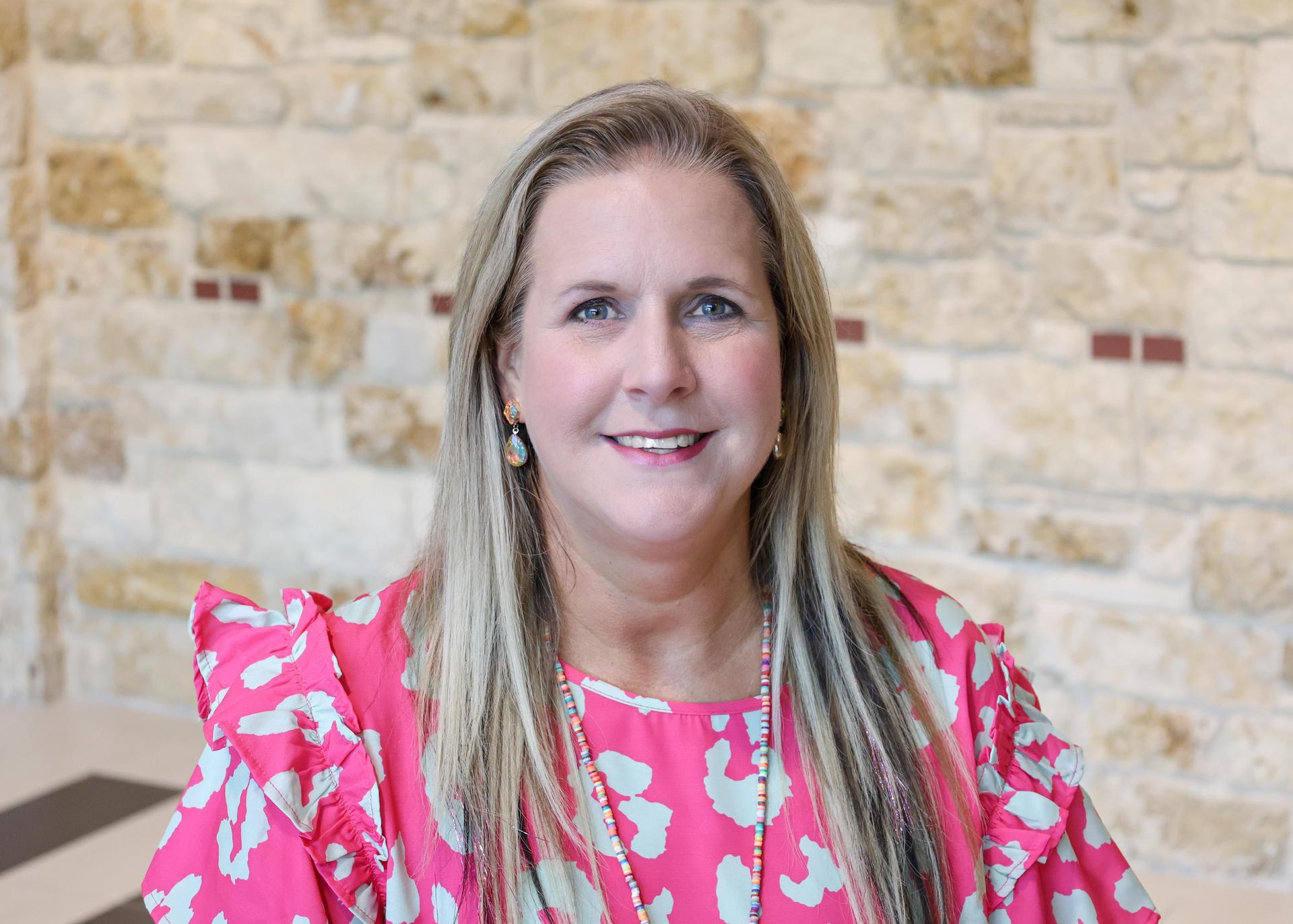 Liz Walker headshot