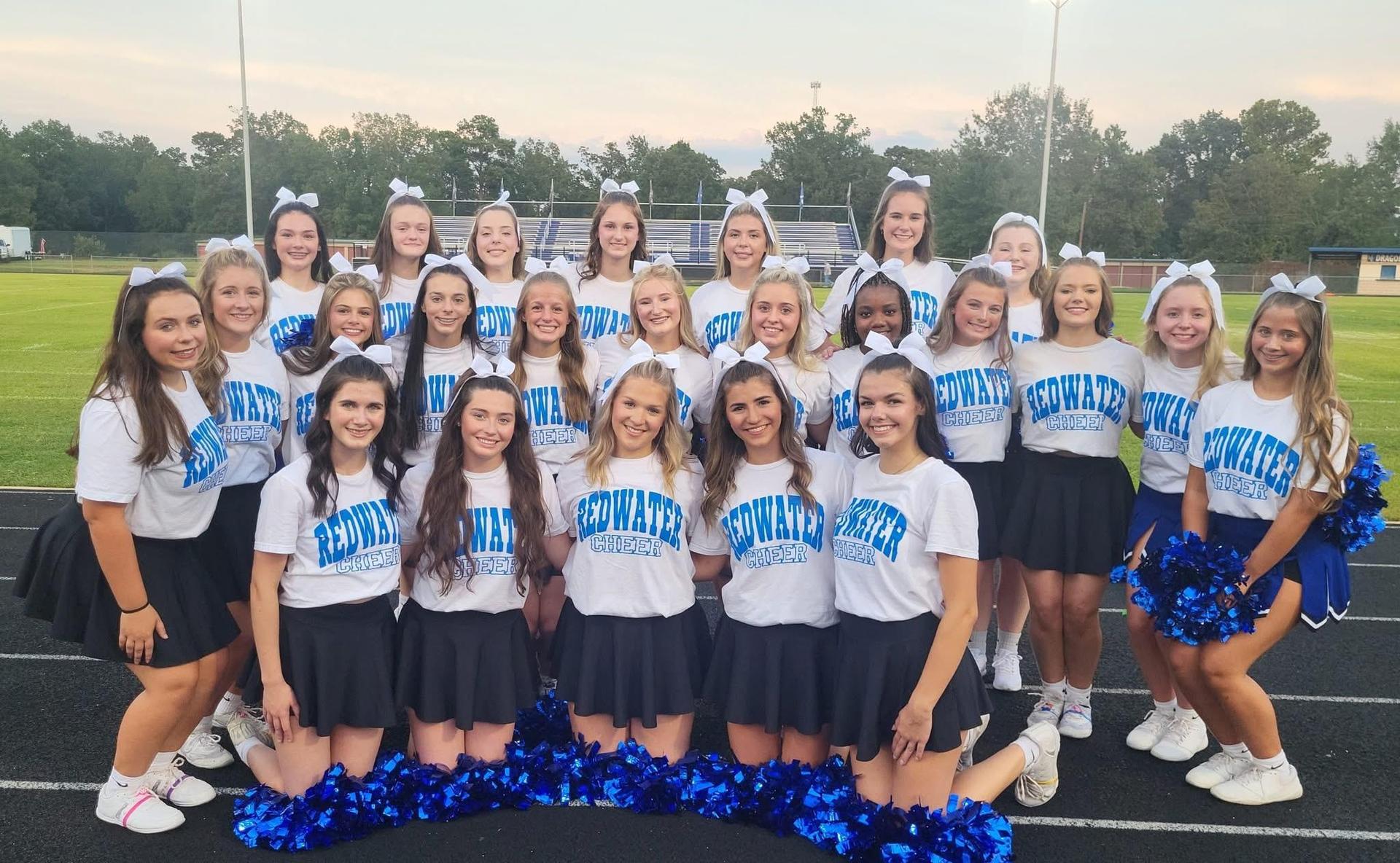 group pic meet the dragons