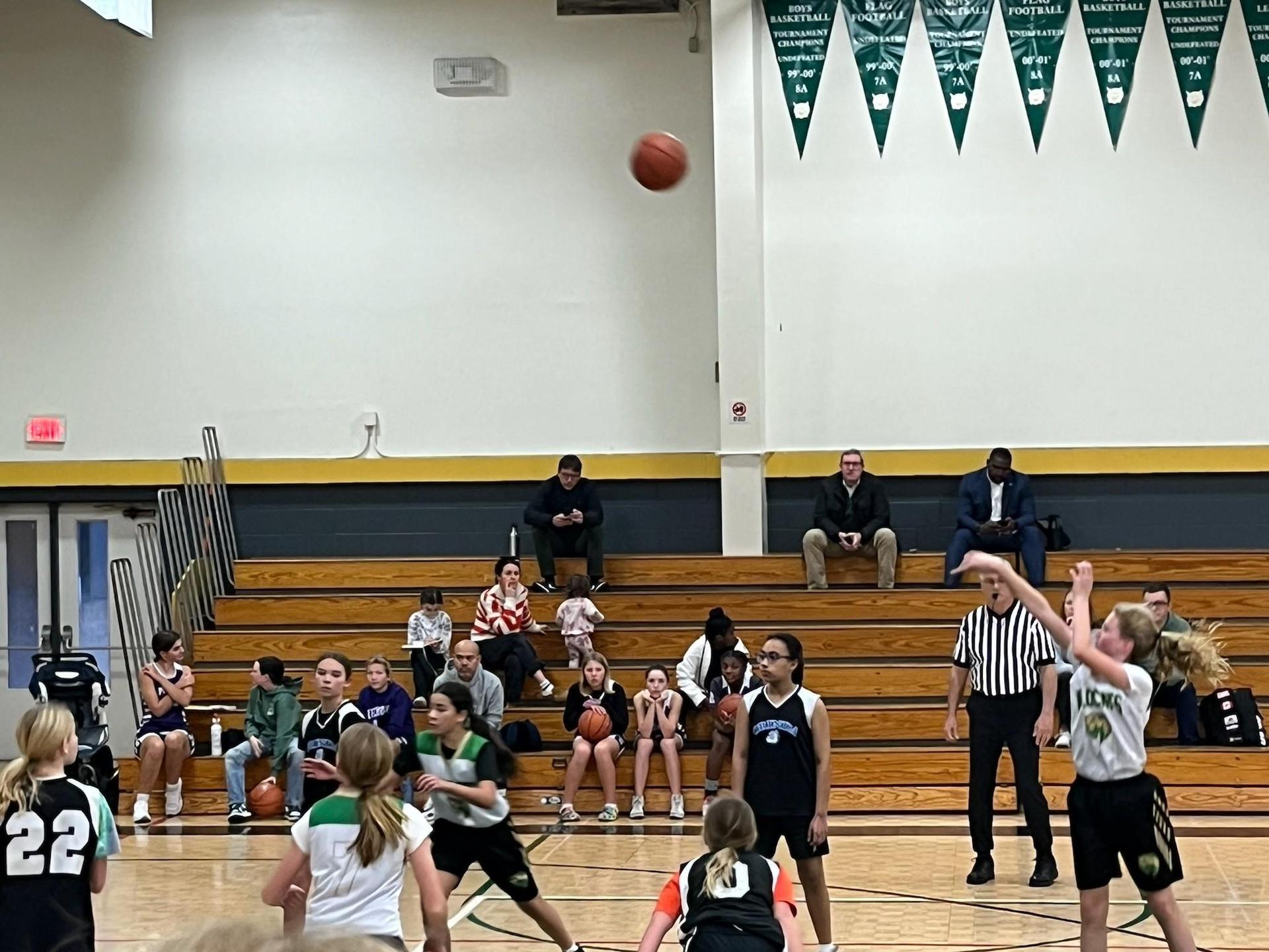 girl's basketball