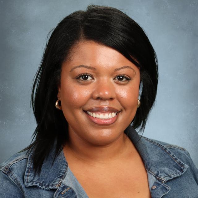 SarahMouaraki's Profile Photo