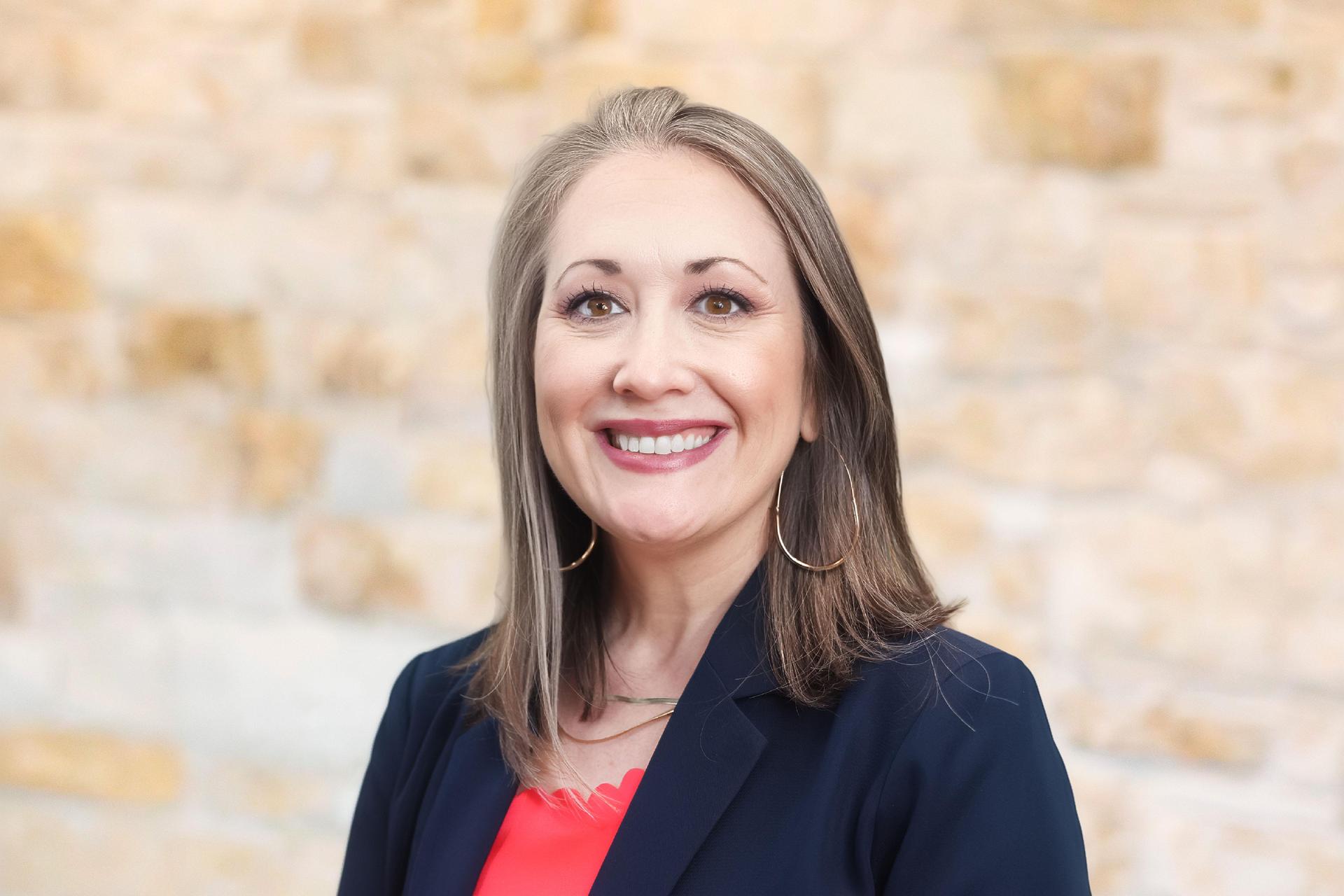 Cyndi Nyvall headshot
