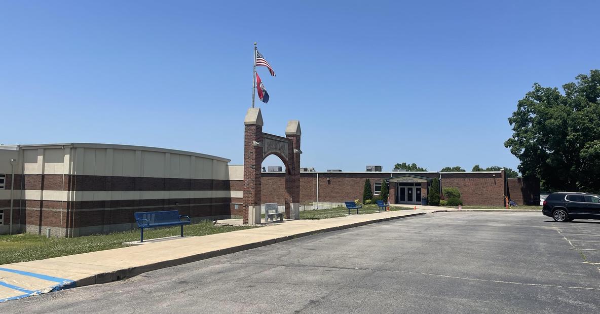 California R1 Elementary School