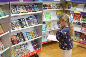 PYSchBookFair_10-7_18.JPG