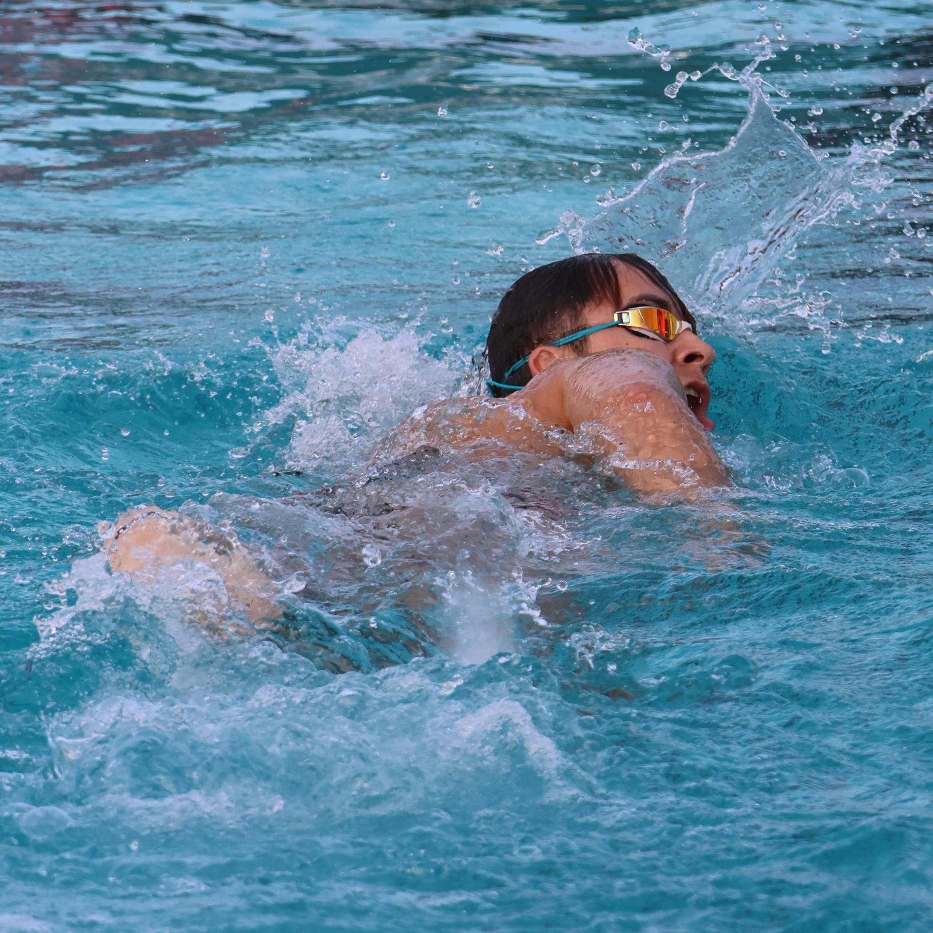Everett Dunn swimming