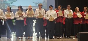 Group picture with Daryl Dissinger after he was elected as VP of Records for Region 1 FCCLA