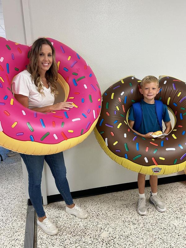 Spring Hill Intermediate hosted a school Open House along with “Donuts with Daughters” and “Donuts with Dudes” this week!