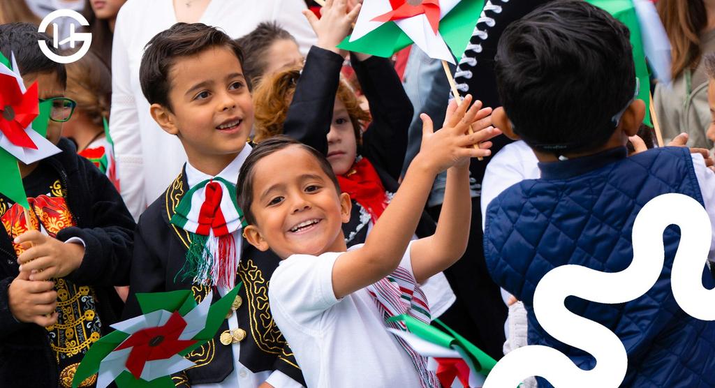 Alumnos de Green Hills festejando el d&iacute;a de la Independencia de M&eacute;xico