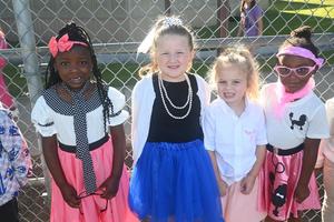 Chief Damian Gatlin visited North Pike Elementary School to speak with students as part of their Community Helpers Unit
