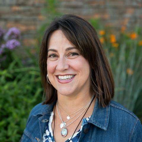 LisaReedich's Profile Photo