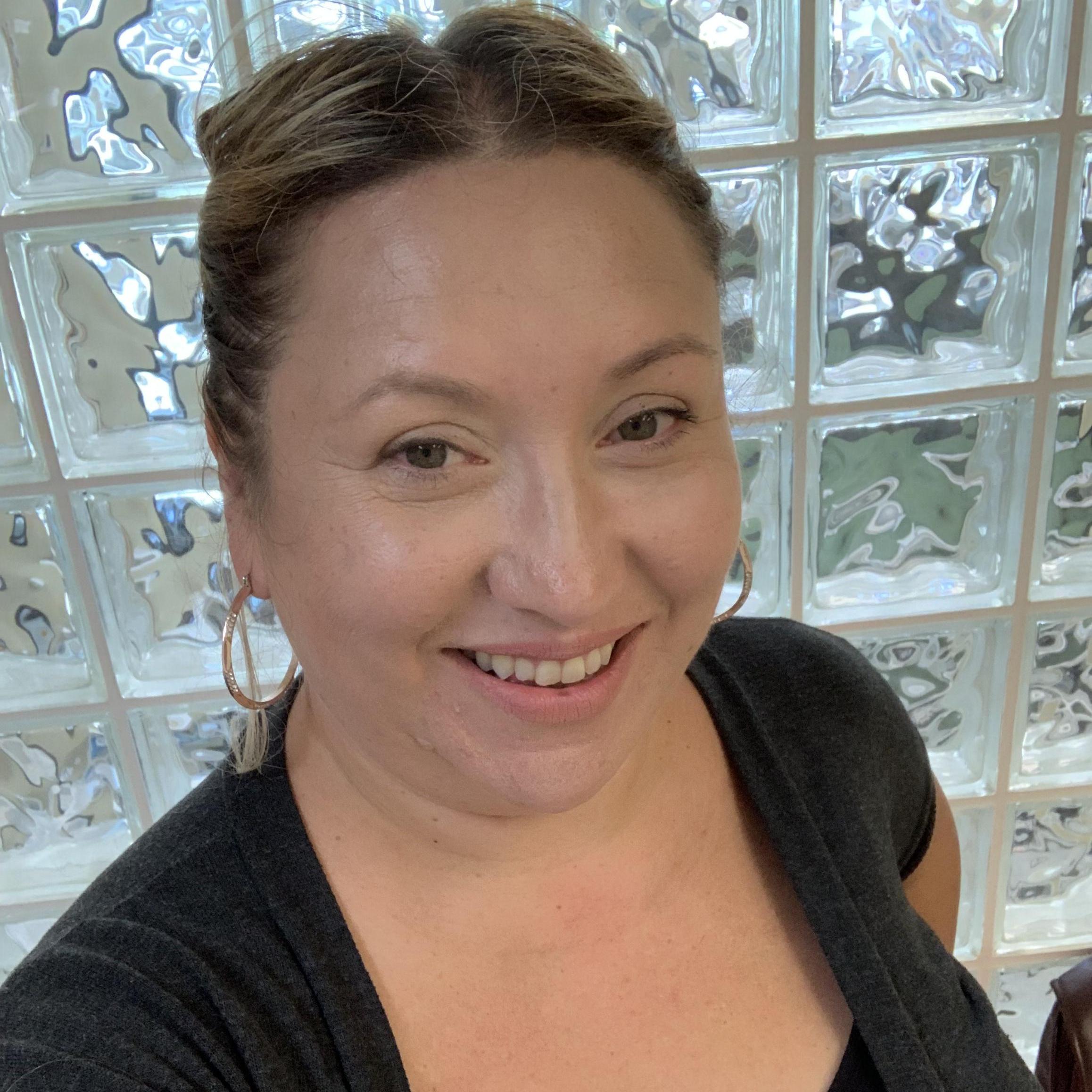 ErikaFlores's Profile Photo