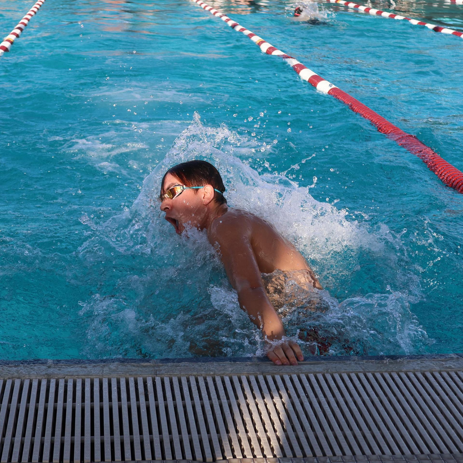 Everett Dunn swimming