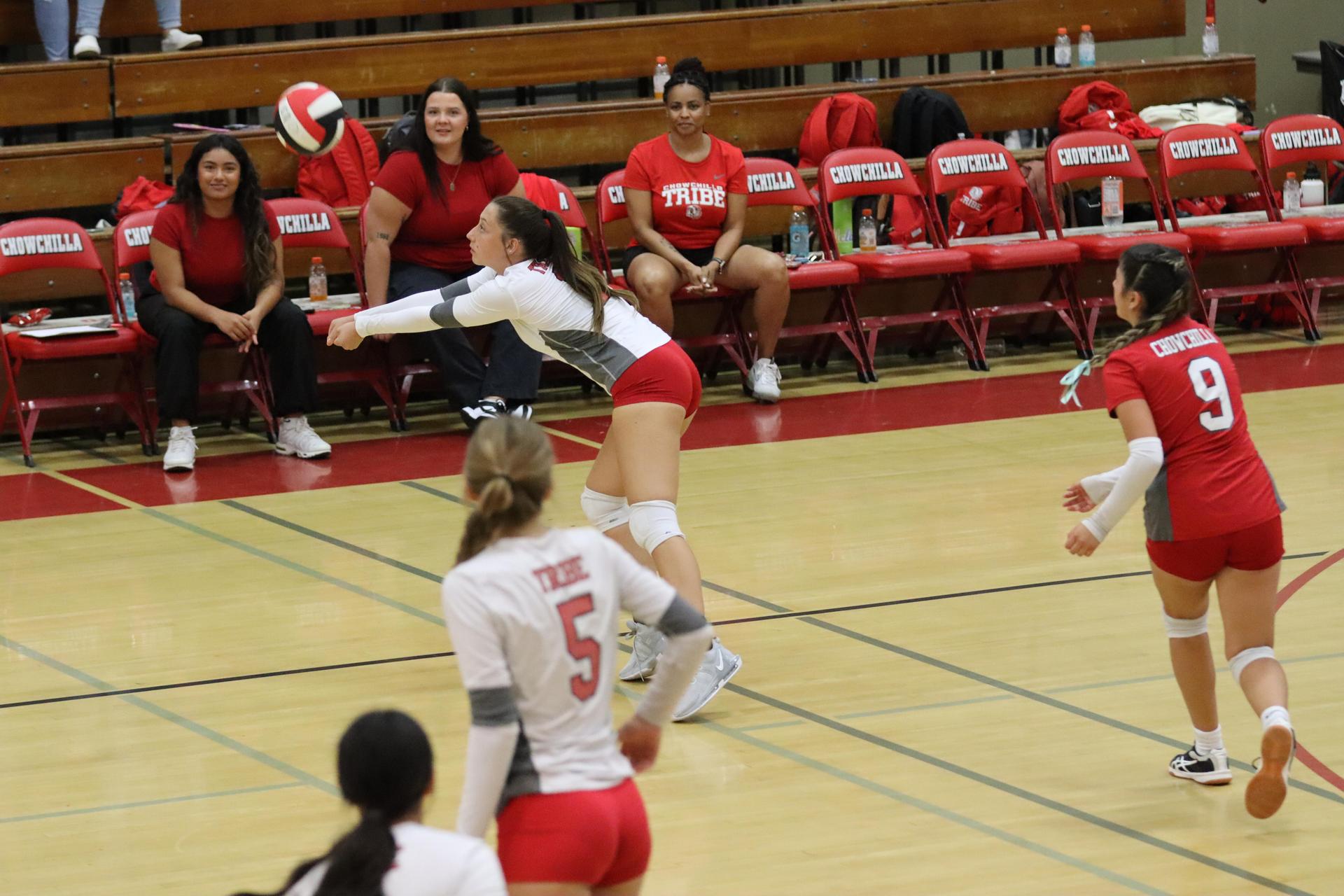junior varsity girls playing volleyball against Yosemite