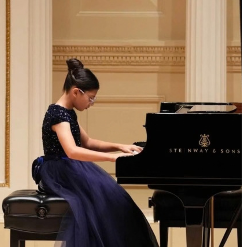 Ellie Z. piano