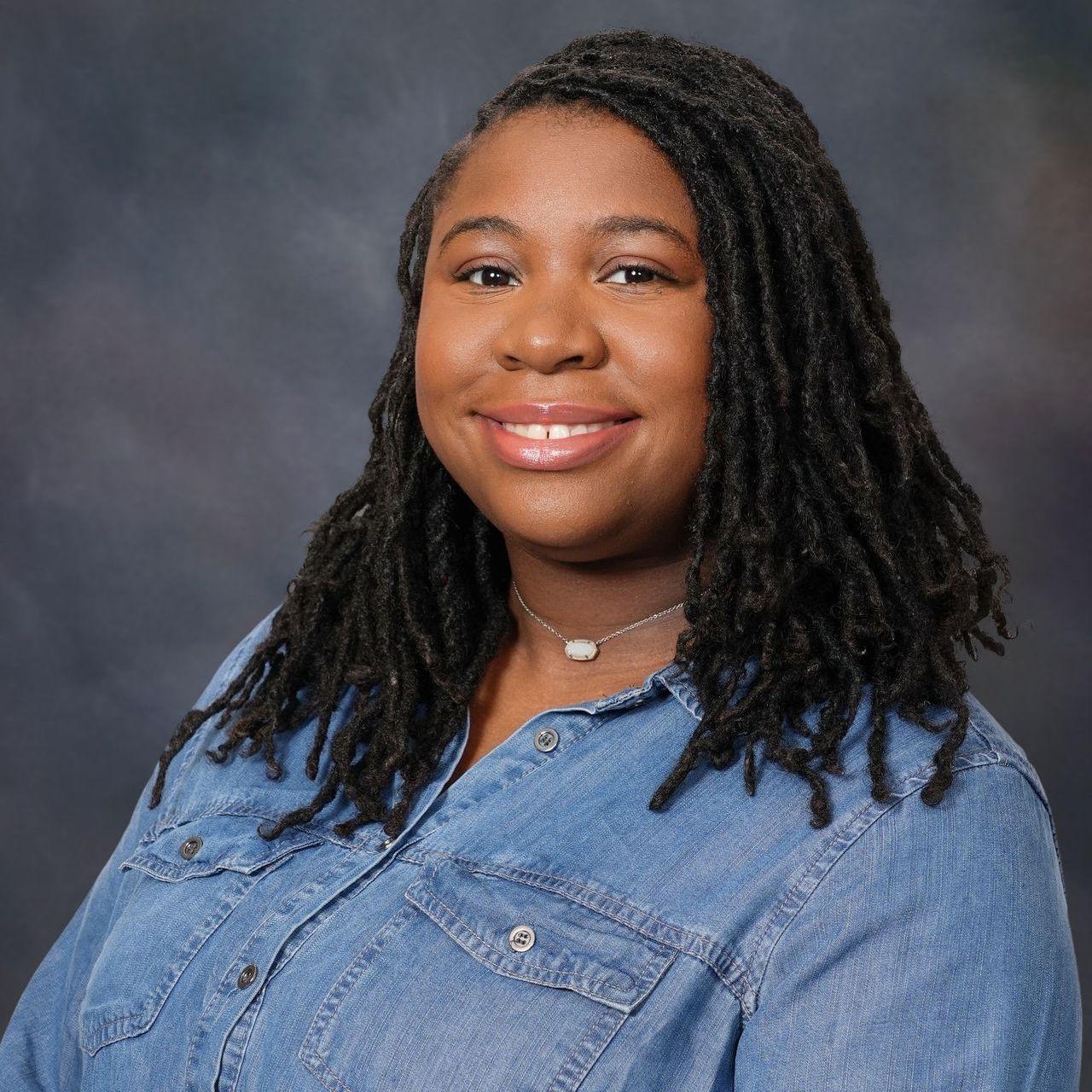 DanielleSmith's Profile Photo