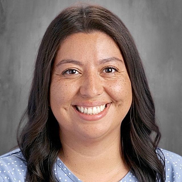 LuciaLopez-Robledo's Profile Photo