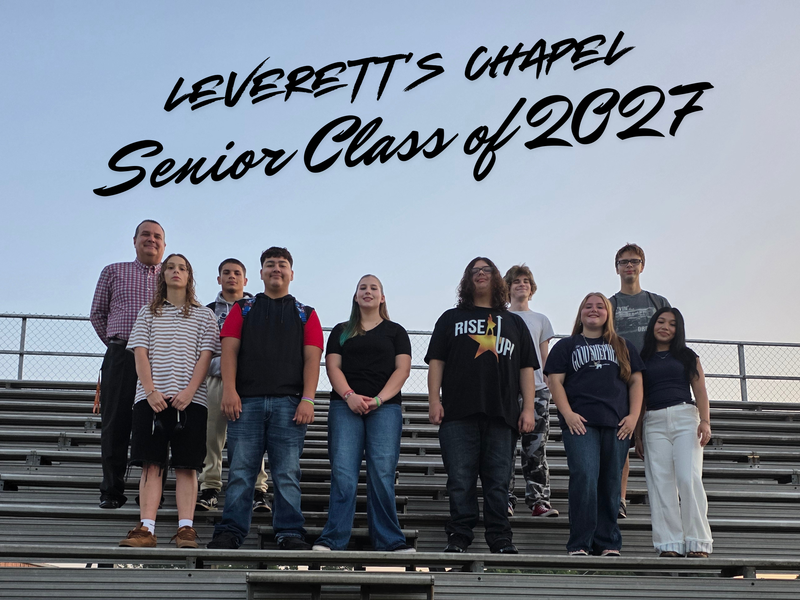 LC Senior Class of 2027 posing for senior sunrise.