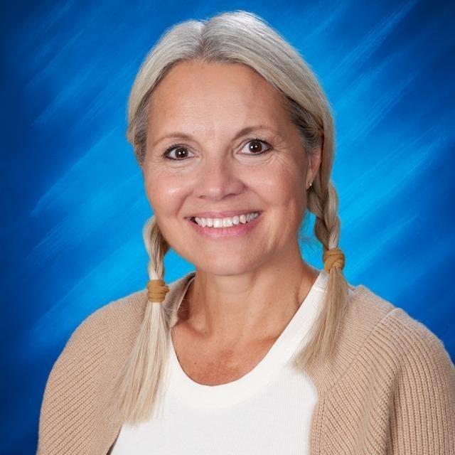 TinaGrenier's Profile Photo