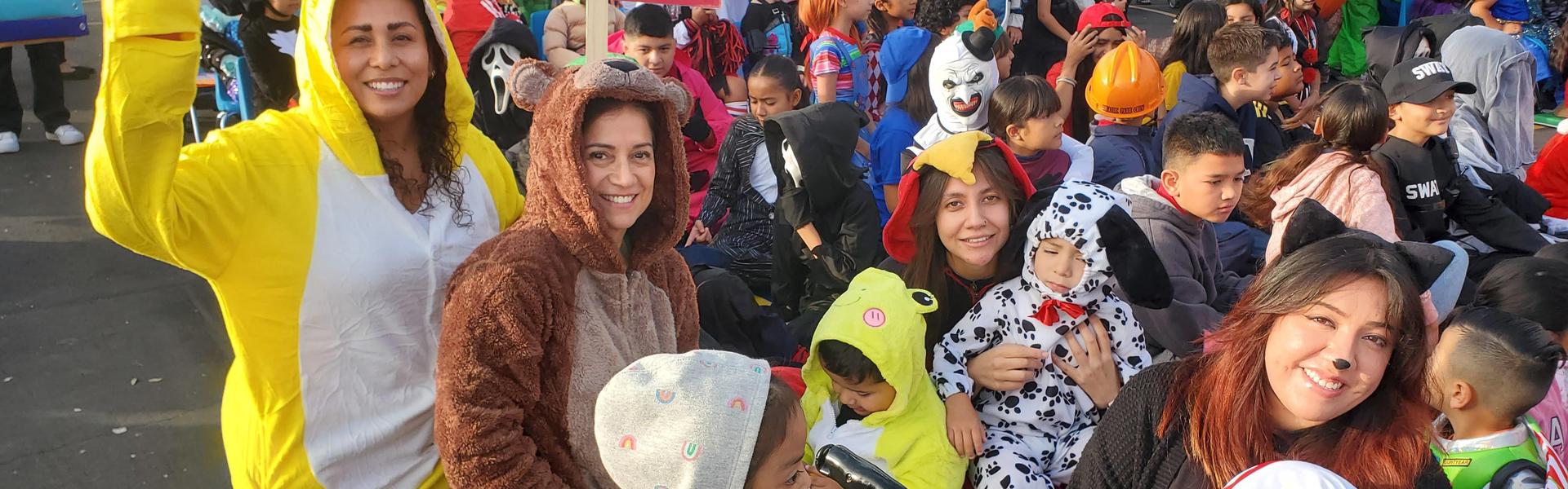 HALLOWEEN PARADE FUN