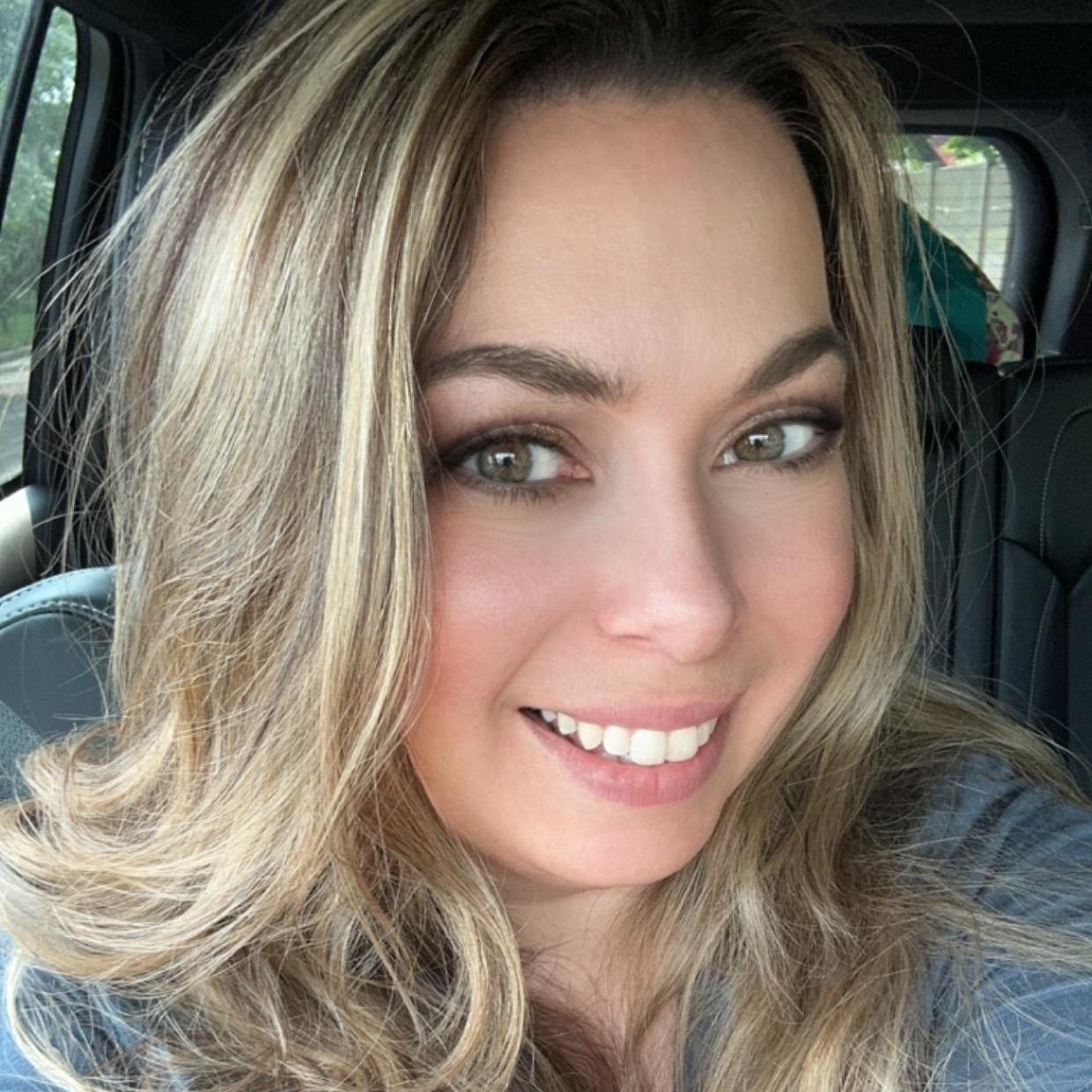 KELLYSIMONSEN's Profile Photo