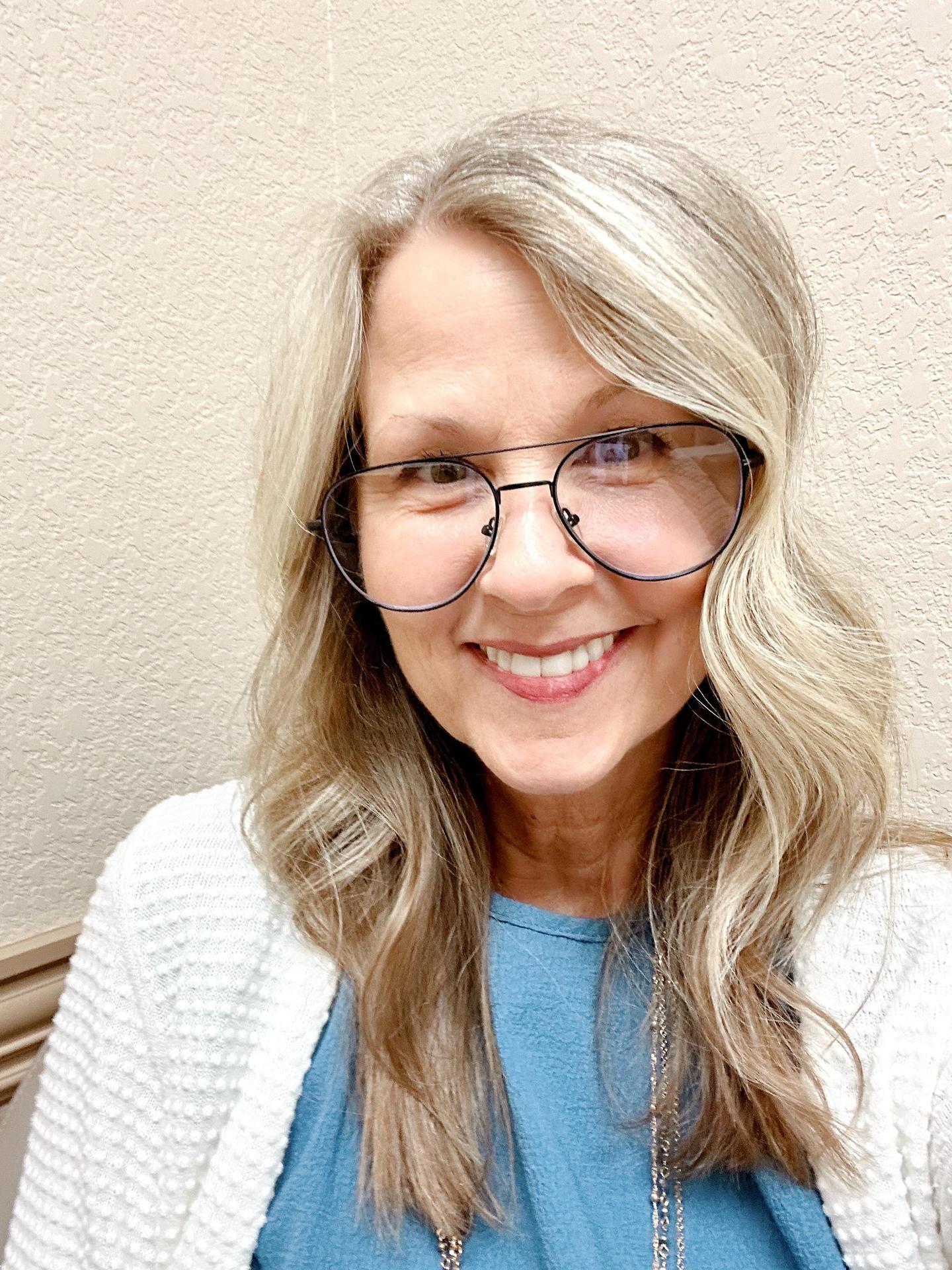 Heidi Bowls headshot