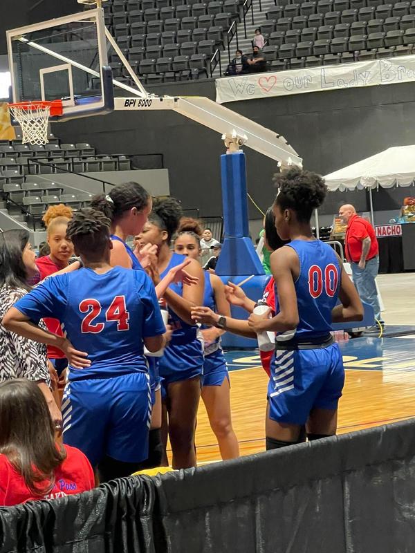 Lady pirates  3