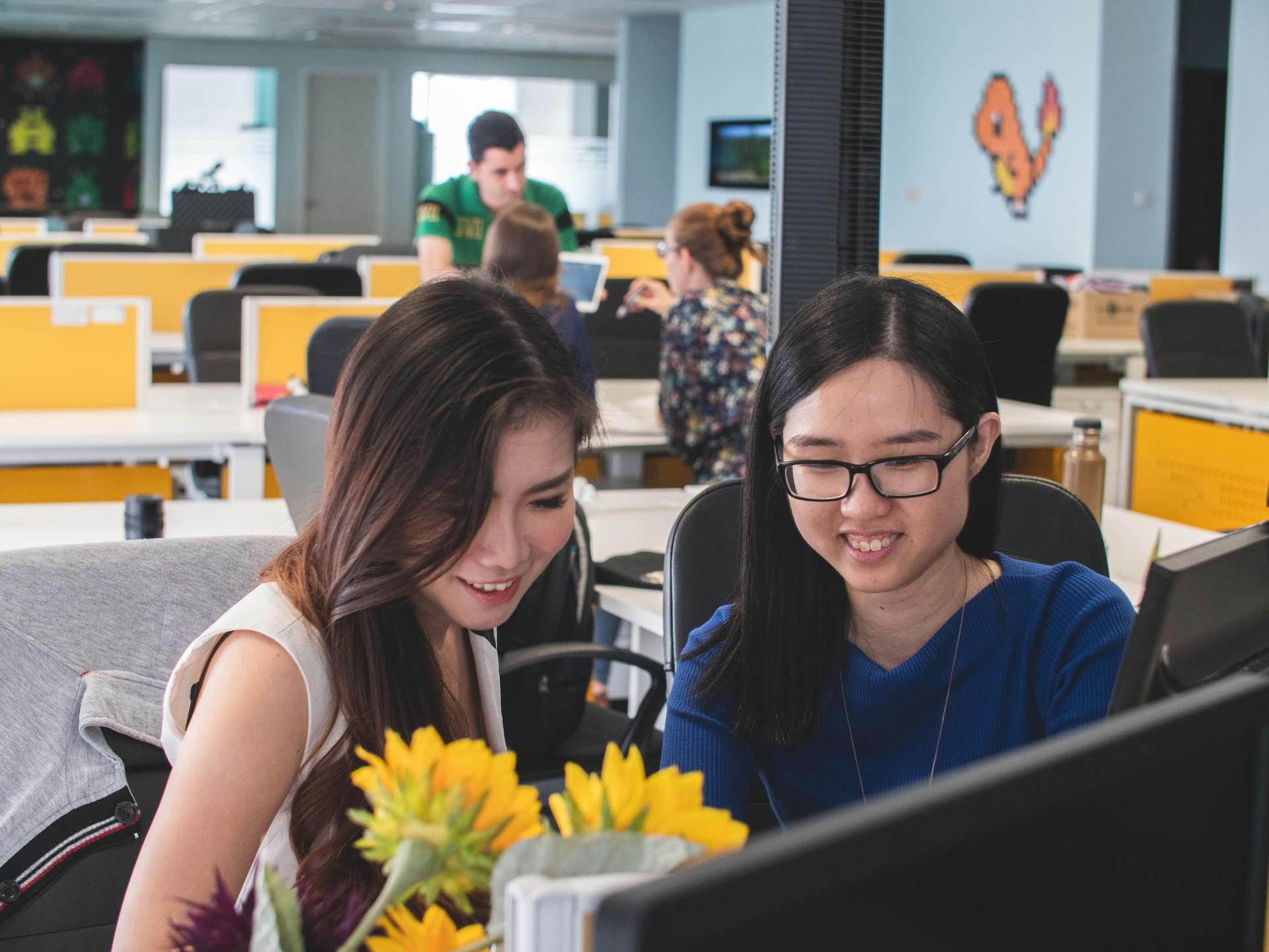 Students in Computer class