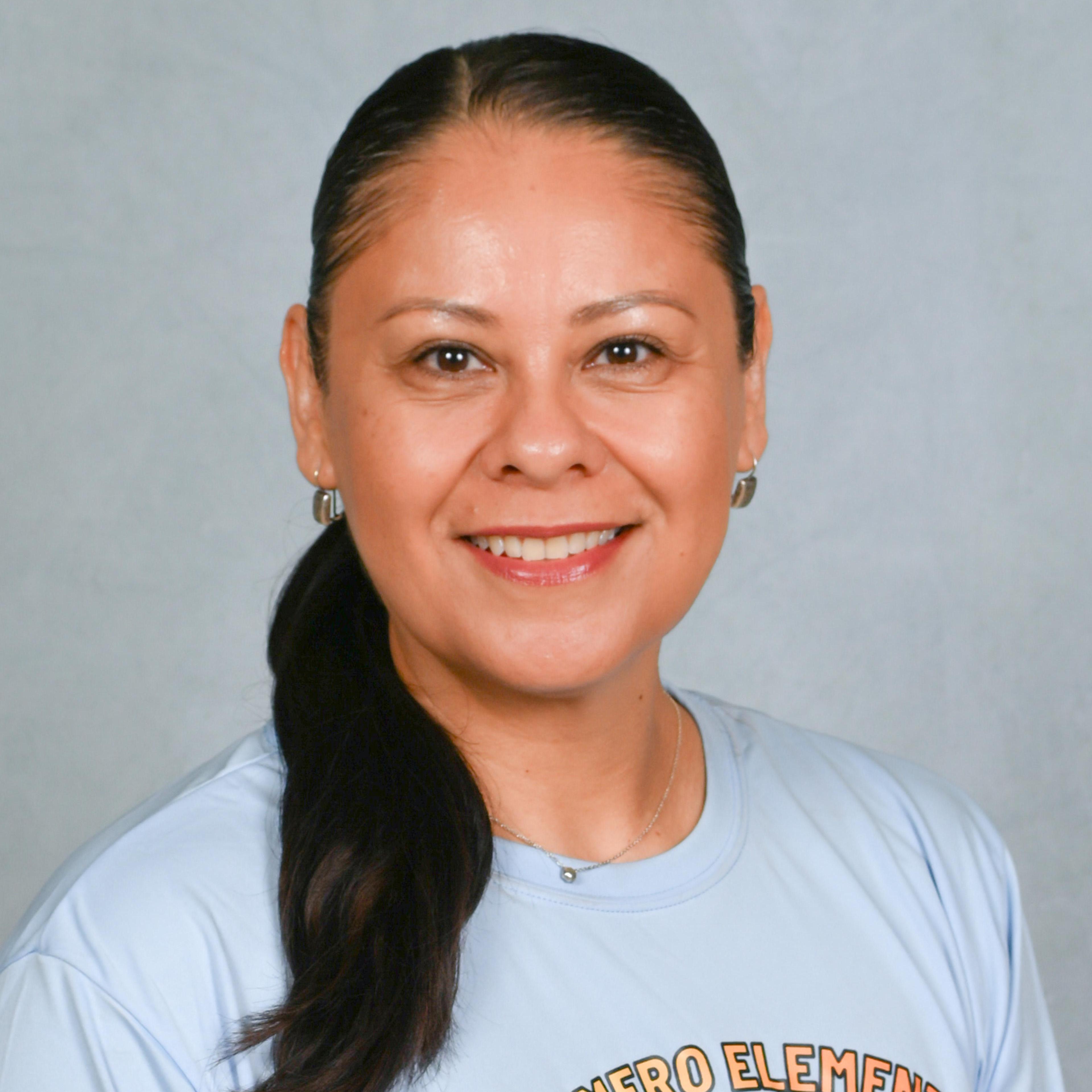 ClaudiaVera's Profile Photo