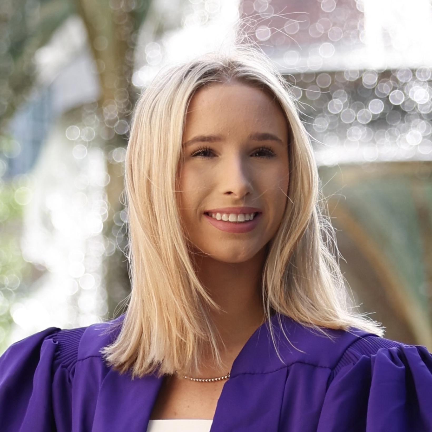 MadeleineFarmer's Profile Photo
