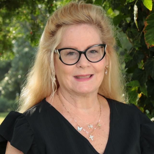 SandyIversen's Profile Photo