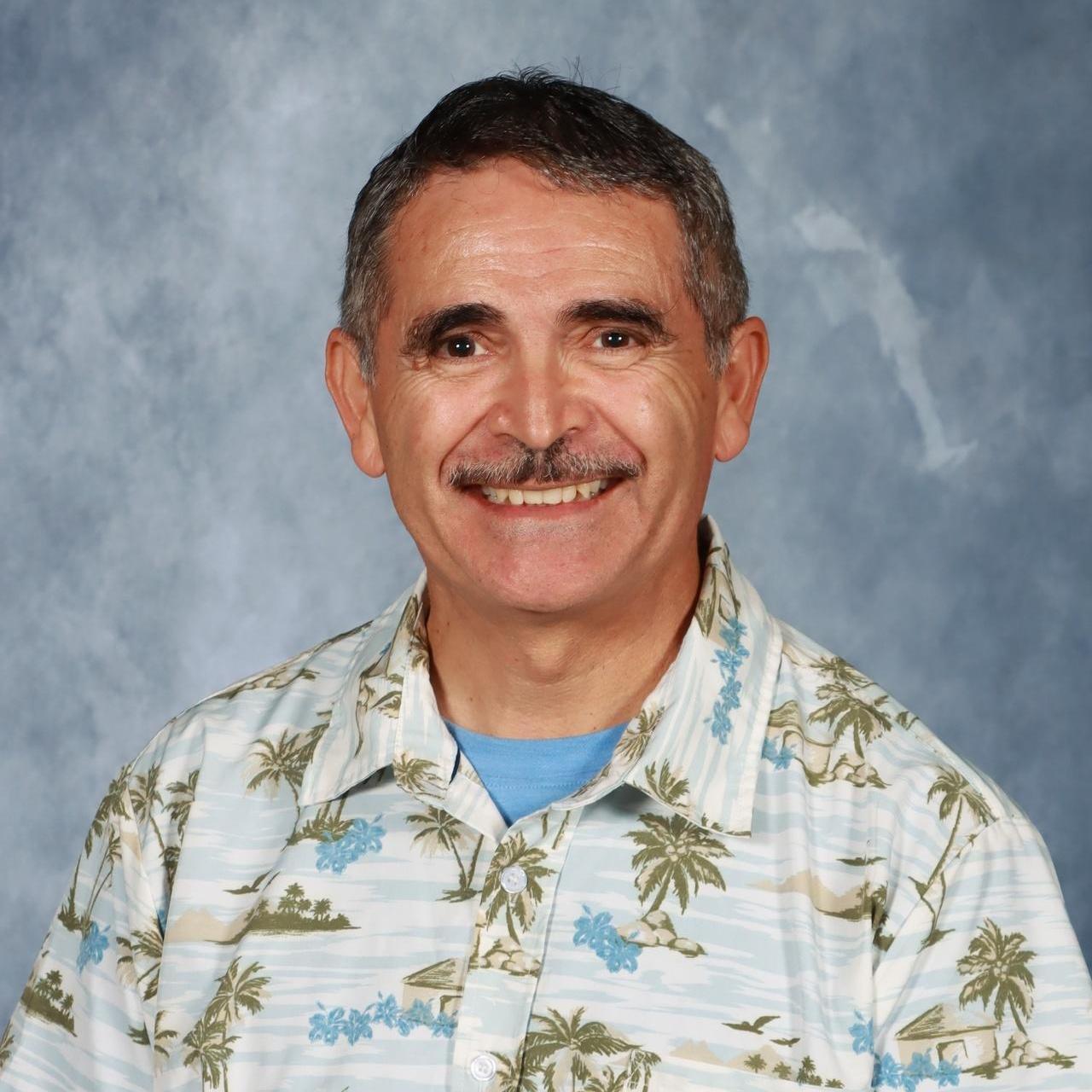 RobertHernandez's Profile Photo