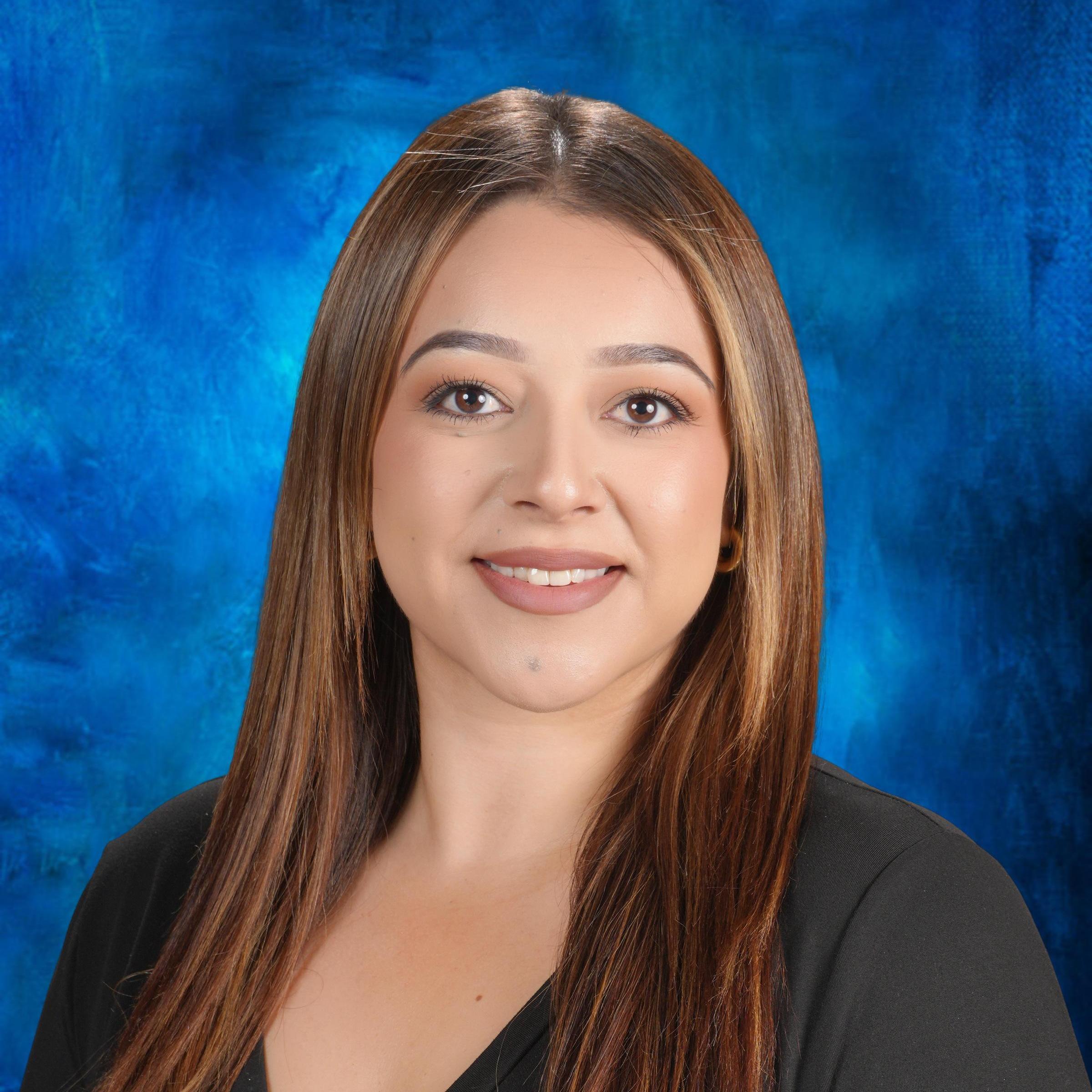 JuliaCendejas's Profile Photo