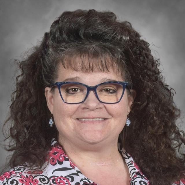 RuthannCsikas's Profile Photo