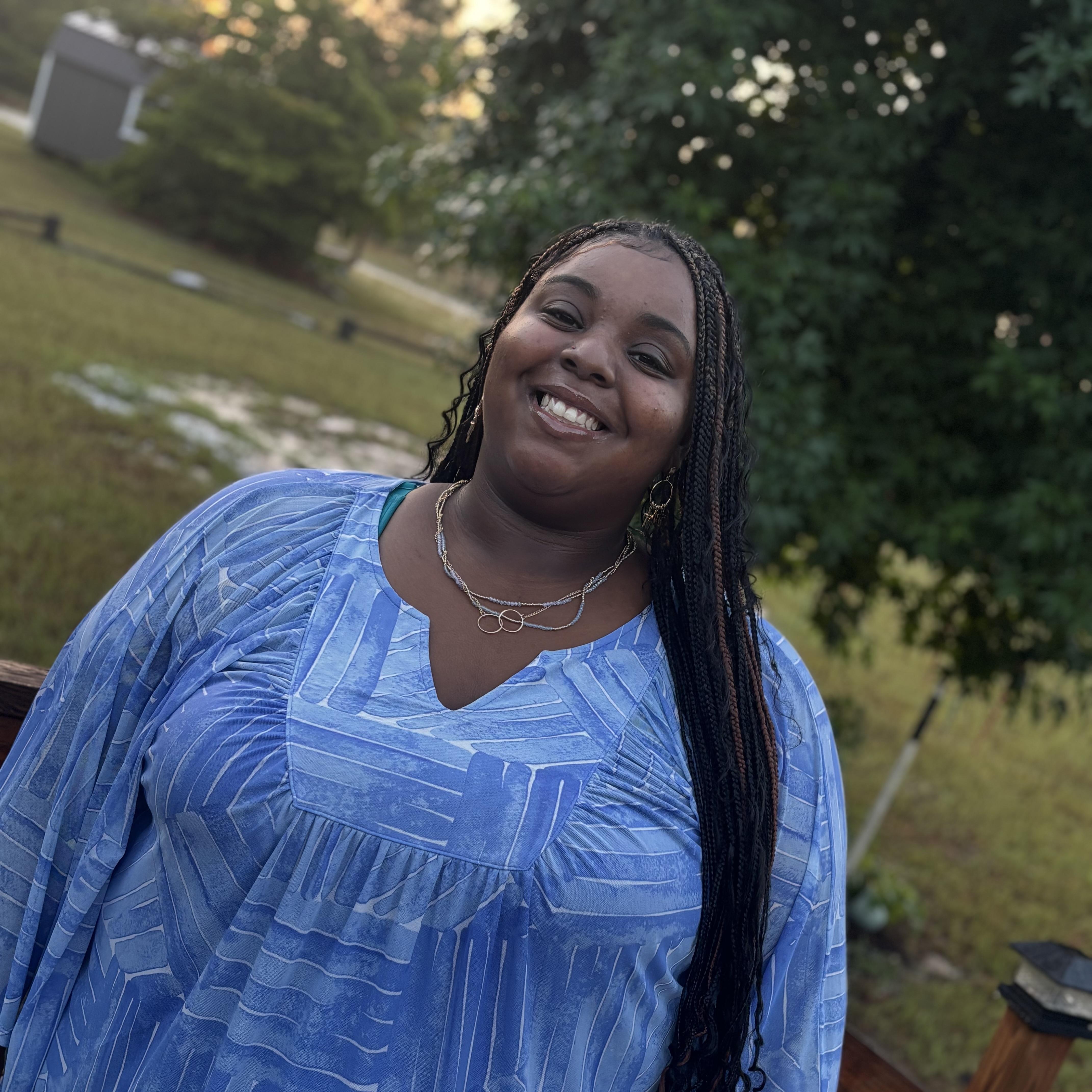 Ma'AniyaLouallen's Profile Photo