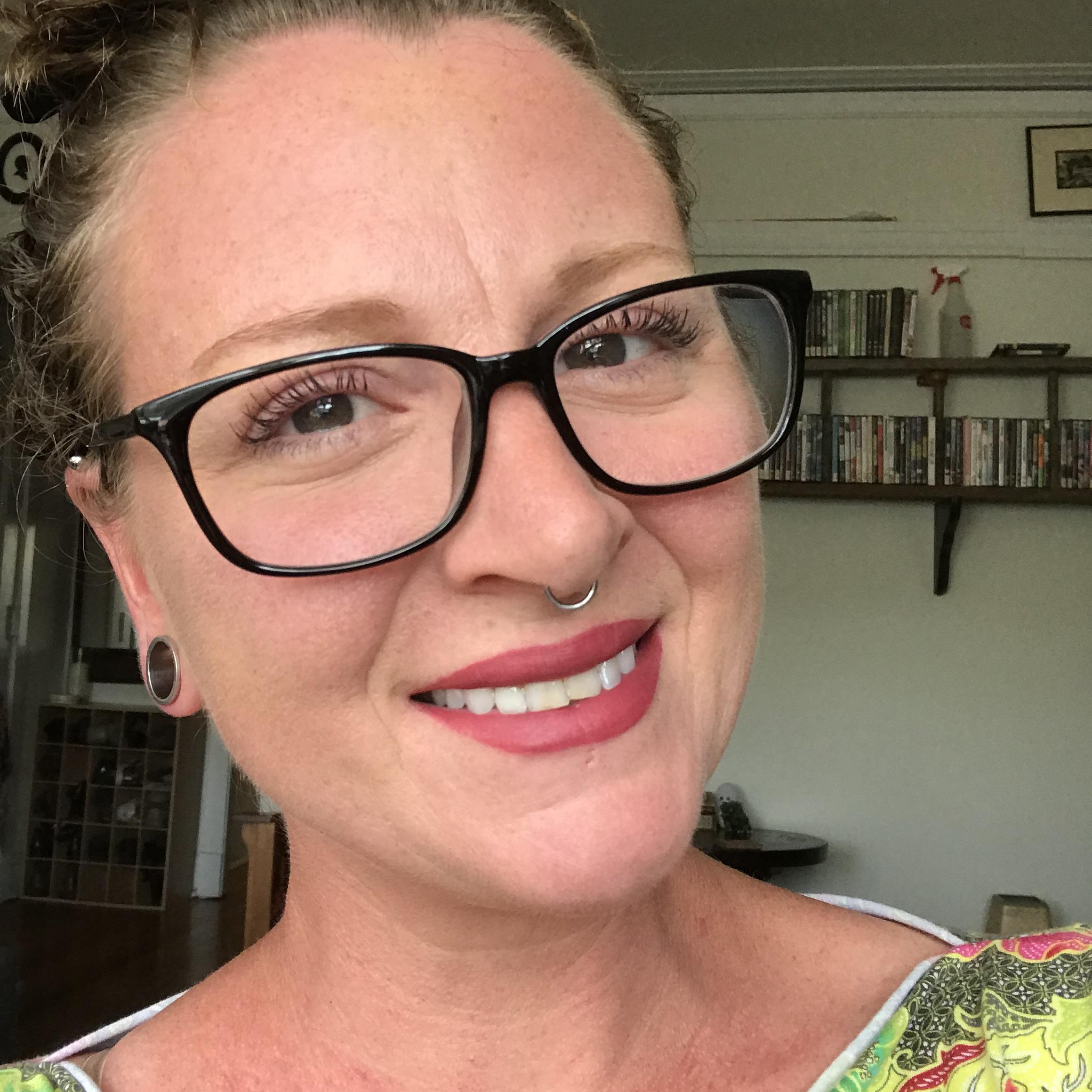 HillaryMoon's Profile Photo