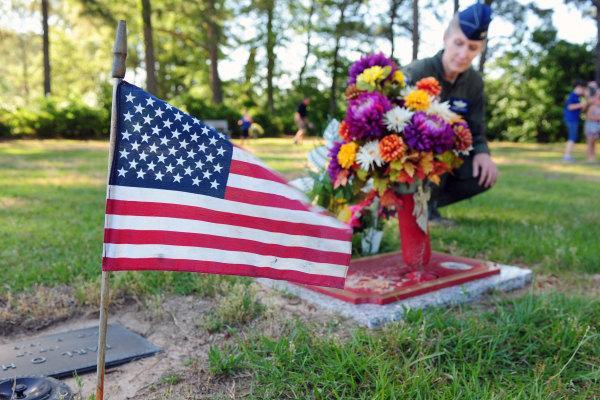 No School Mon, May 30th in Recognition of Memorial Day. Thumbnail Image