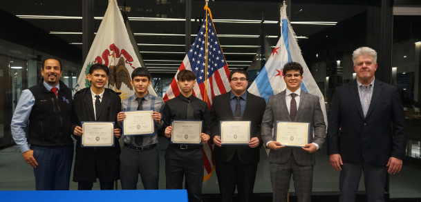 Cinque studenti della RBHS si diplomano al programma Bridge del sindacato locale 130 degli idraulici