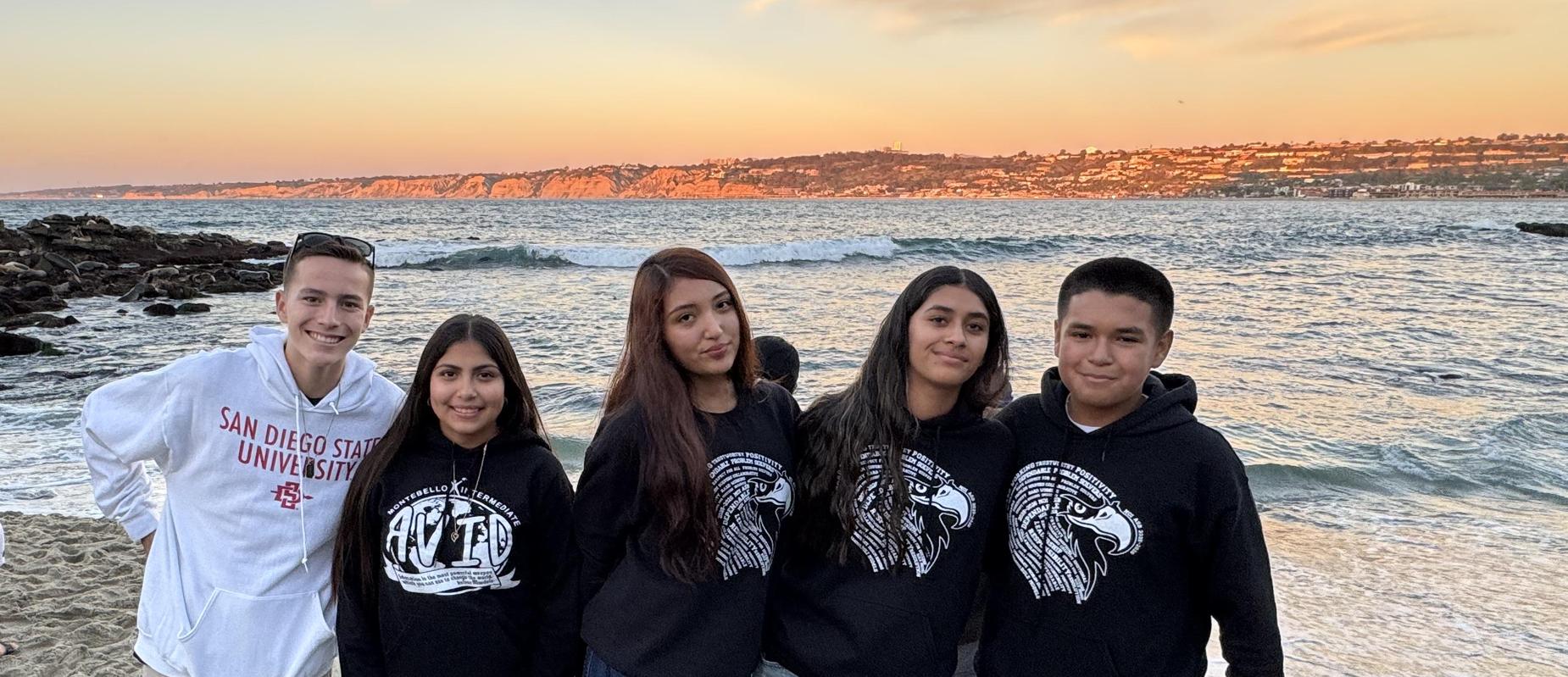 AVID students  on San Diego college trip