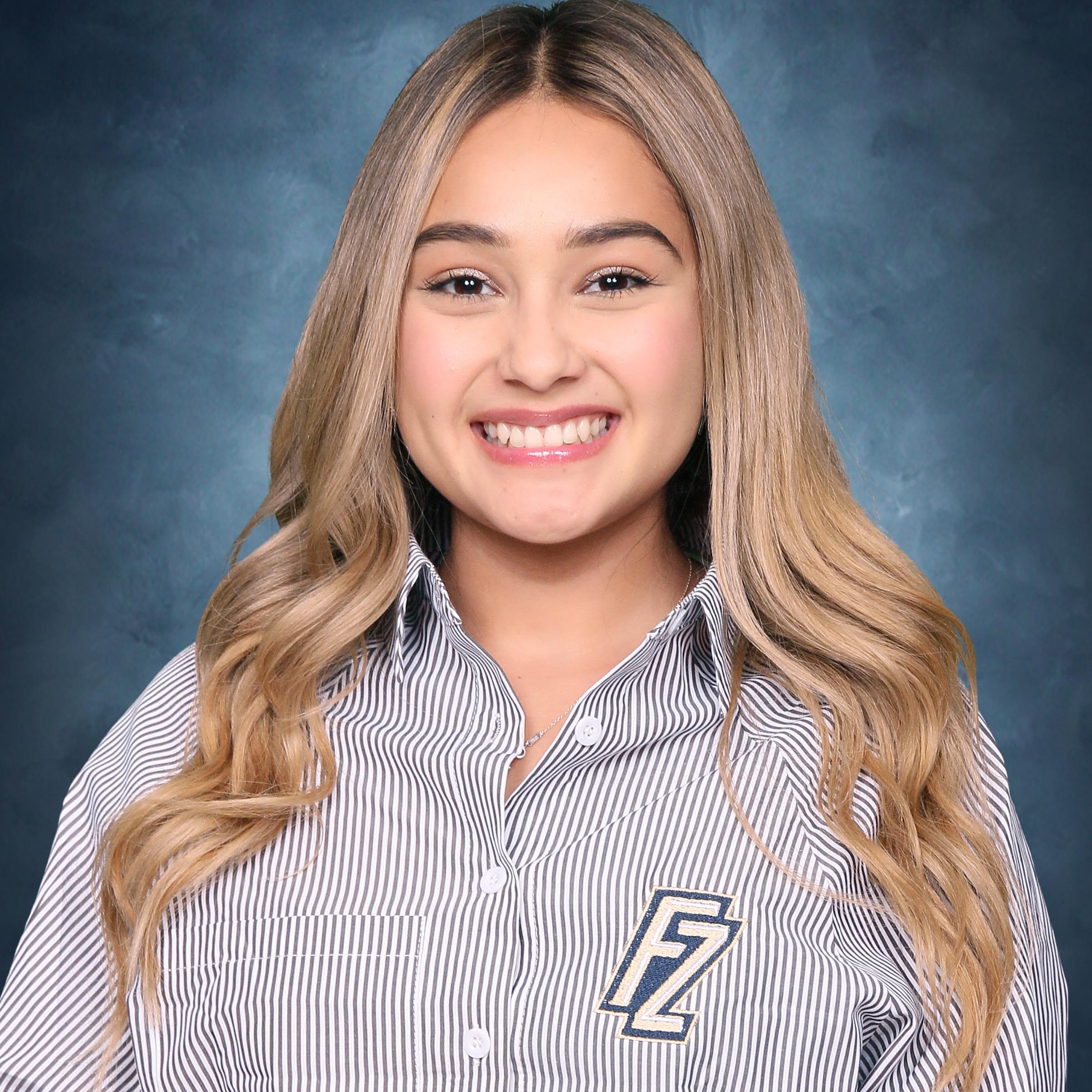 KarimeLozano's Profile Photo