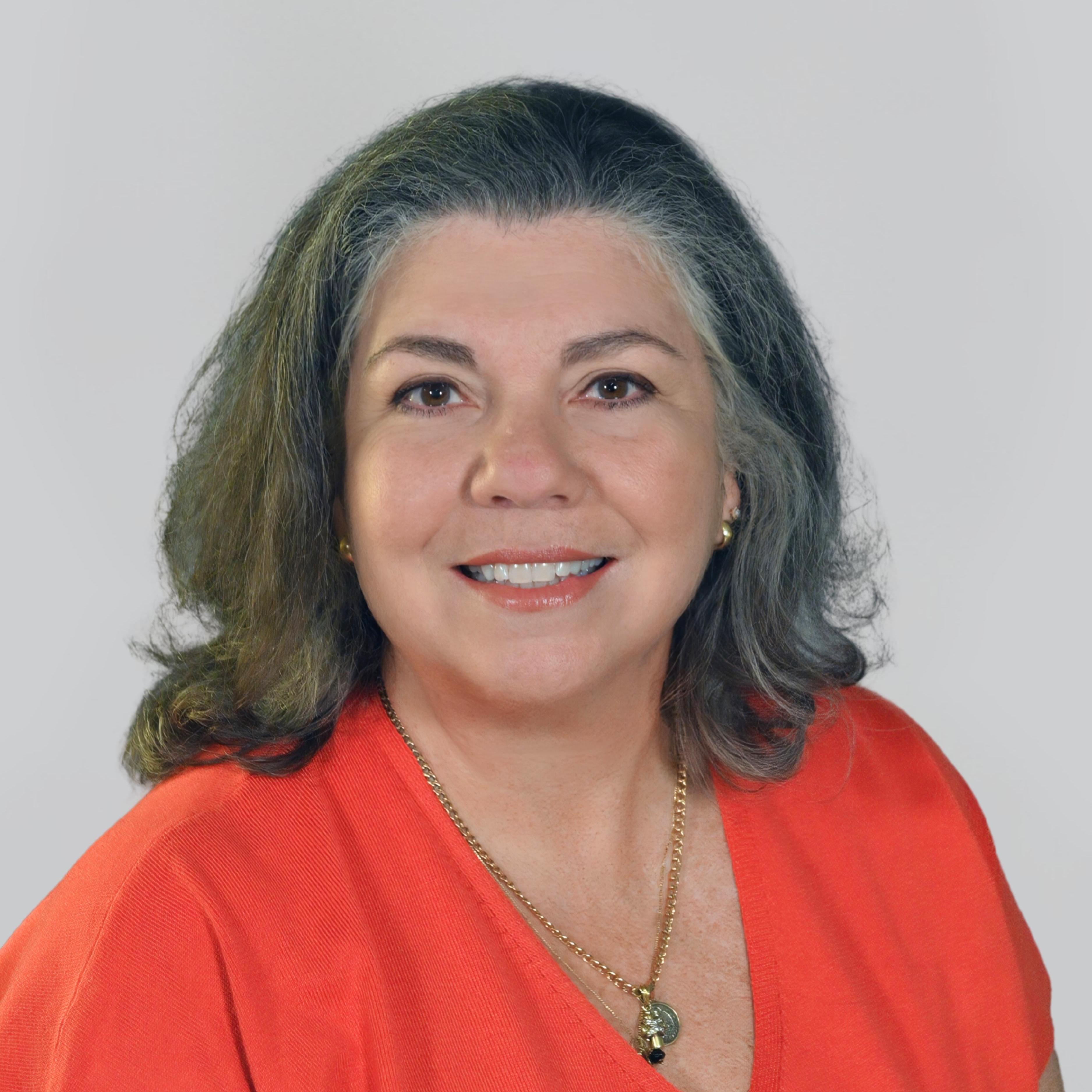 Monicade la Hoya's Profile Photo