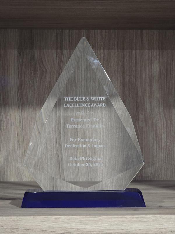 A picture of Mr. Franklins award.