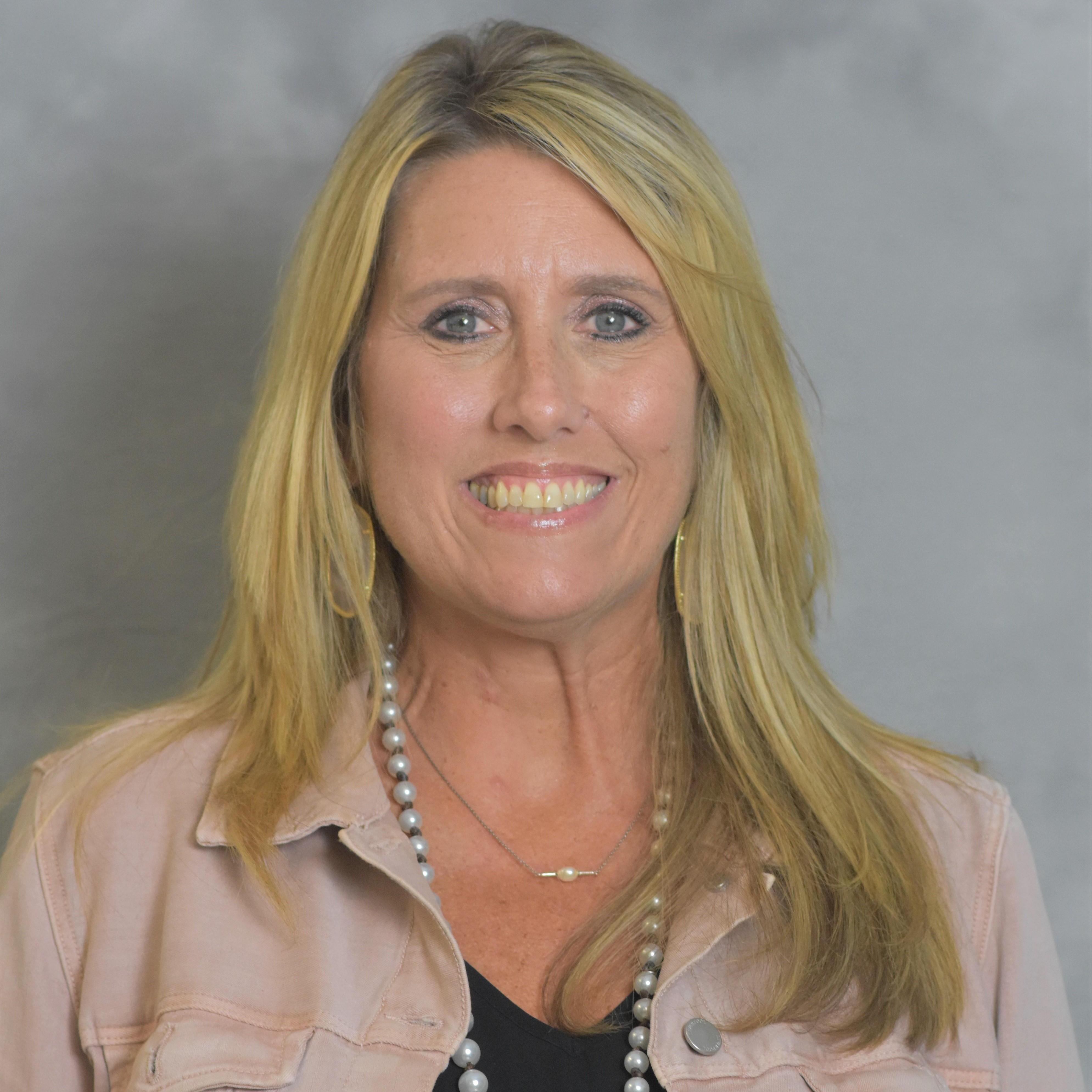 KellyPape-Sims's Profile Photo