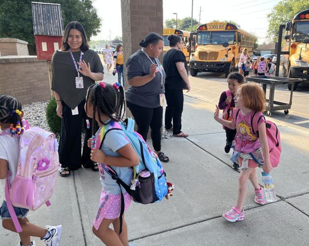 ACS welcomes students for new school year