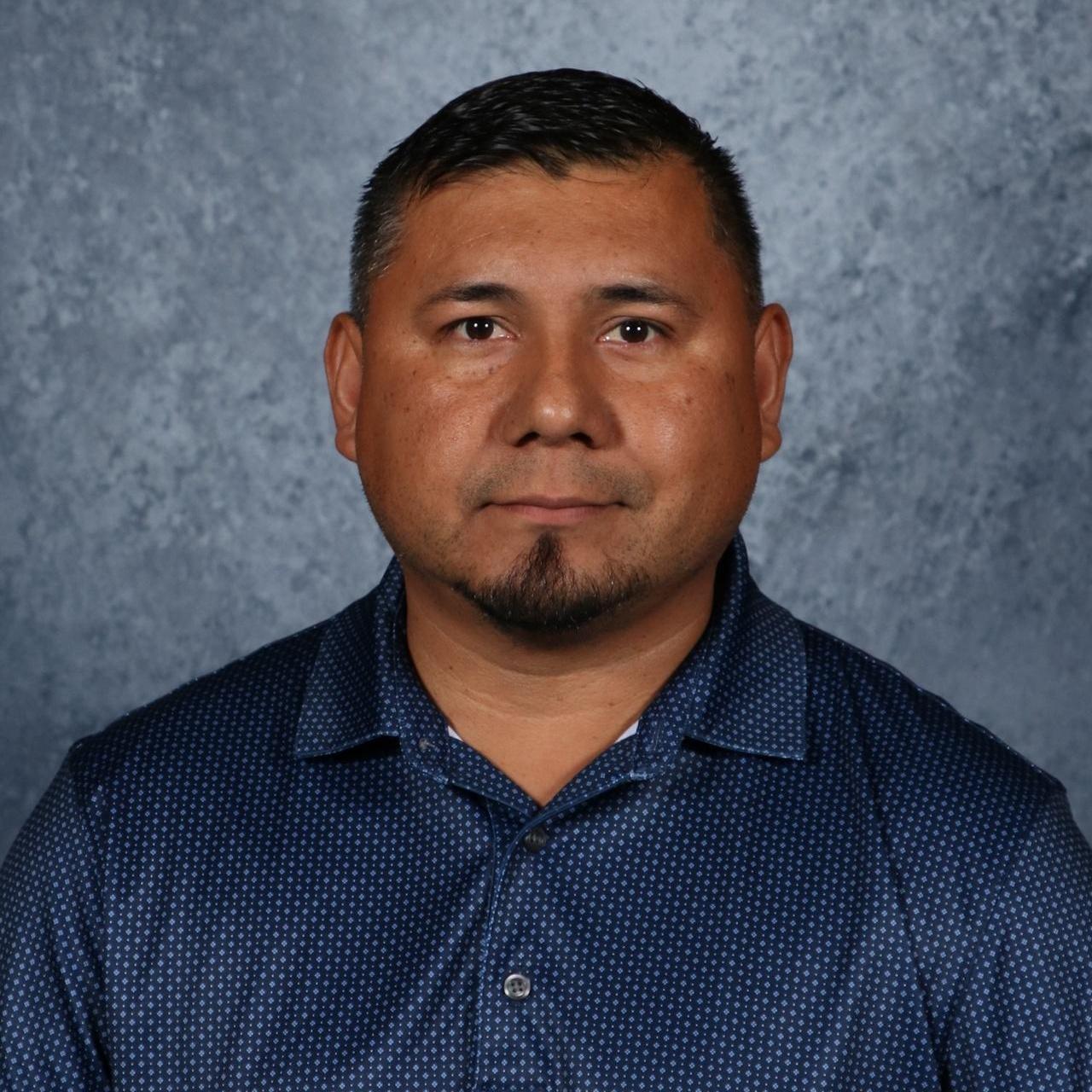 MiguelSerrano Ortiz's Profile Photo