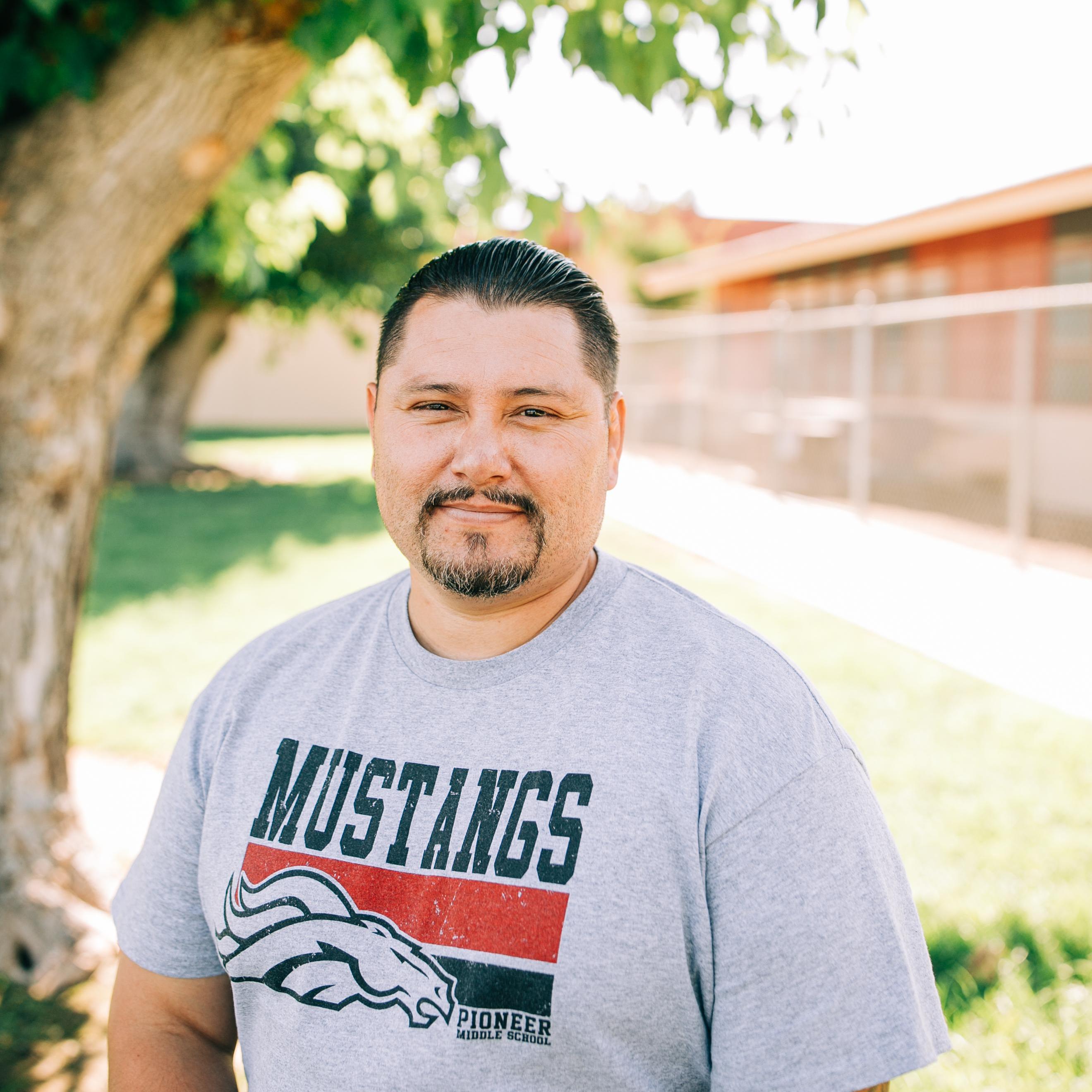 JoeGonzalez's Profile Photo
