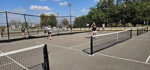 Pickleball Club hosts first tournament